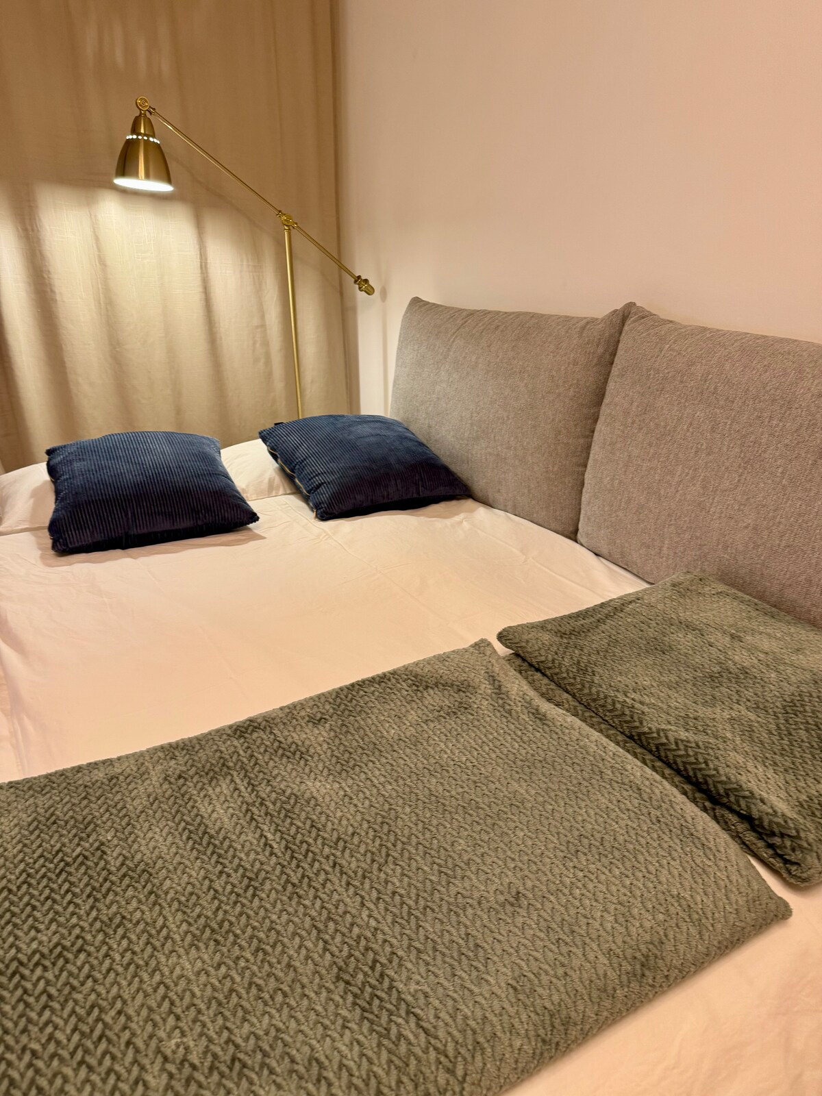 Bedroom detail